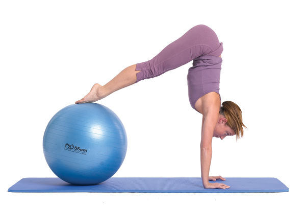 Studio Pro 300 kg Swiss Ball & Pump, 75 cm