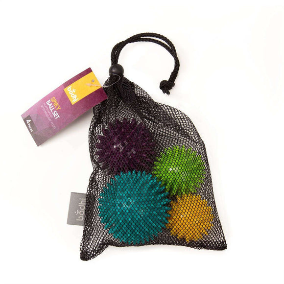 Set med 4 spetsiga massagebollar