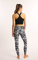 Snöbädd pil, Svarta leggings